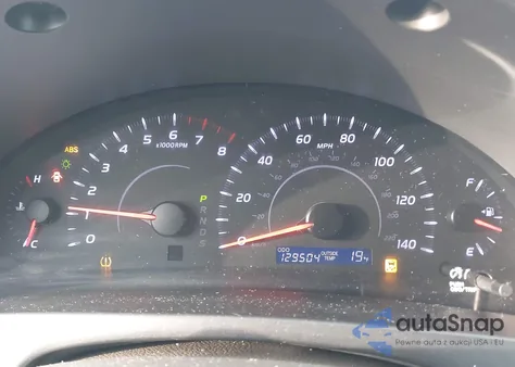 2010 Toyota Camry Le z USA, uszkodzony, nr VIN 4T4BF3EK2AR065351